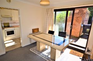 Kitchen/ Dinner- click for photo gallery